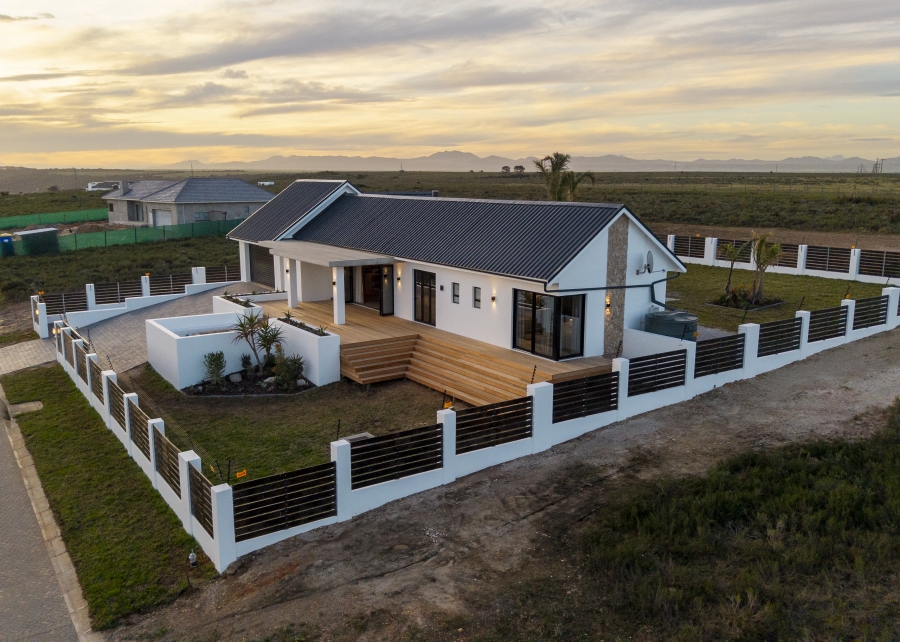 4 Bedroom Property for Sale in Kromme River Estate Eastern Cape